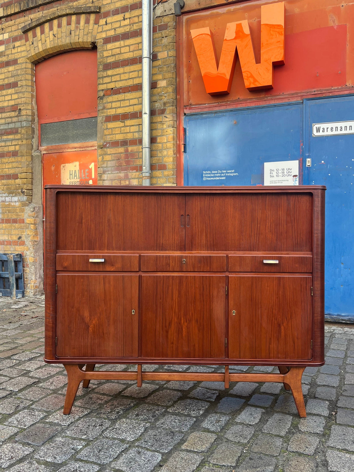 Vintage Highboard Teak mit Jalousietüren aus Dänemark