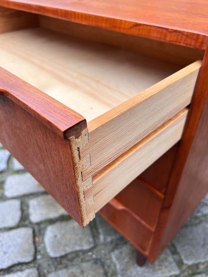 Vintage Kommode Teak mit Schloss aus Dänemark