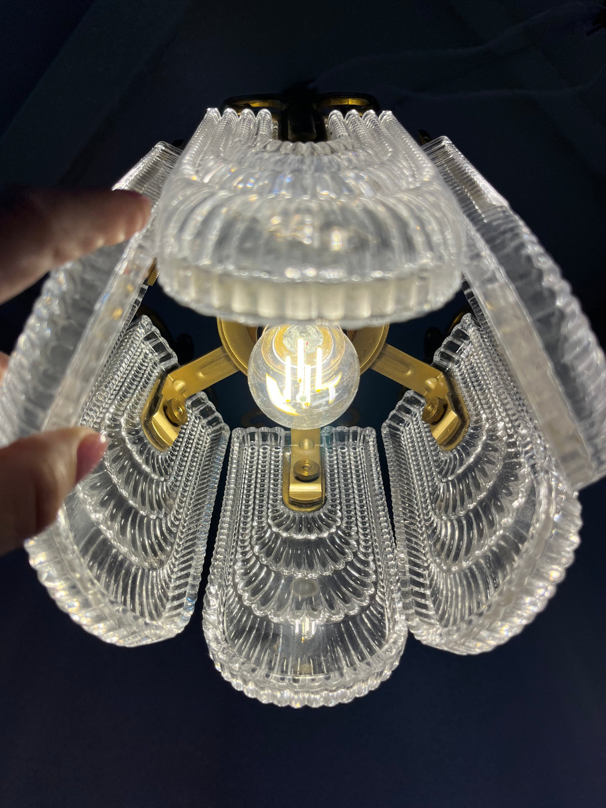 Vintage Lilien Kronleuchter Glas und Messing, Deutschland