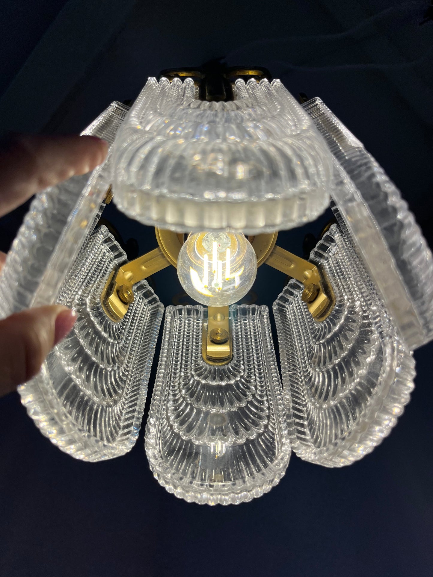Vintage Lilien Kronleuchter Glas und Messing, Deutschland