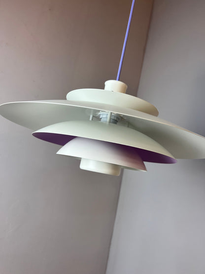 Vintage Lamellenlampe weiß lila von Formlight