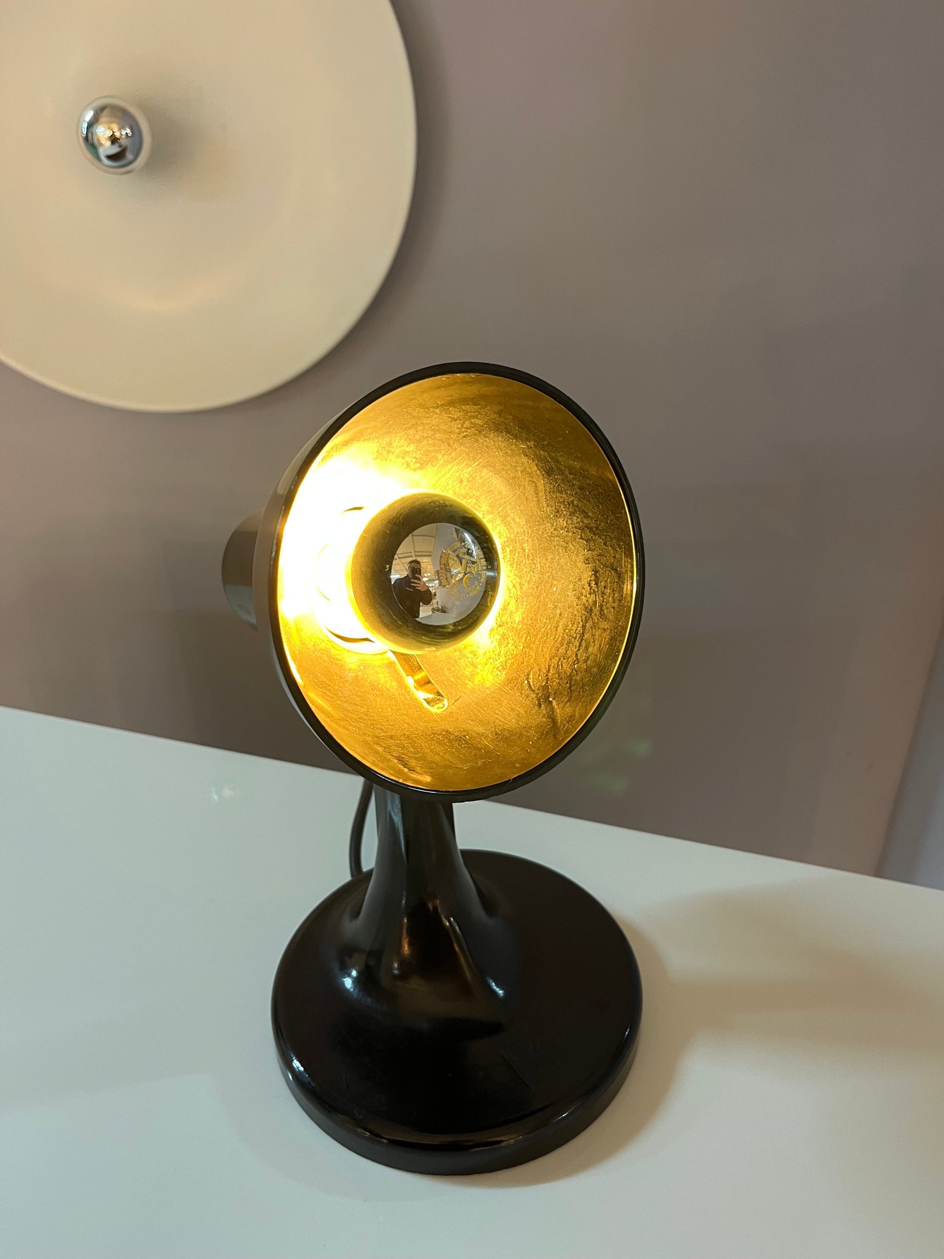 Tischlampe schwarz Bakelit von PGH