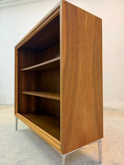 Vintage Bücherregal Nussbaum mit Chromfüßen von WK Möbel