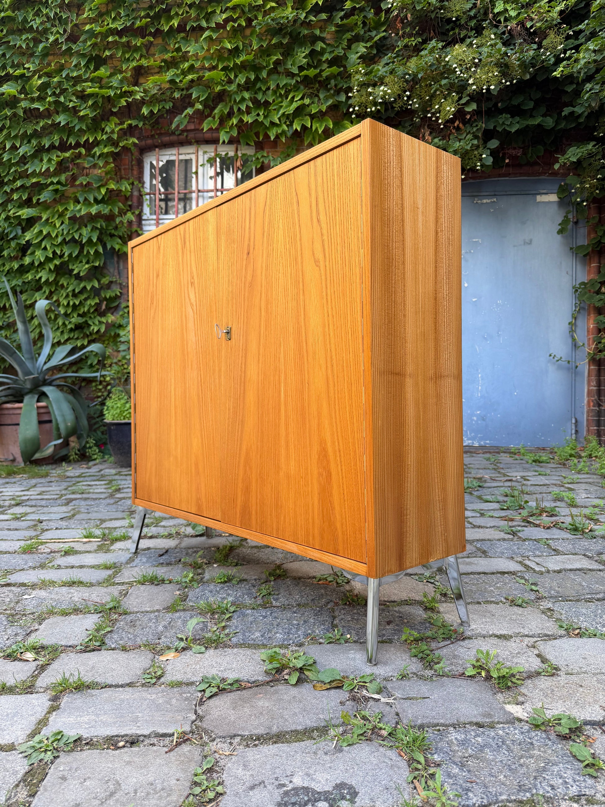 Vintage Schrank Typ 605 Esche von Hellerau