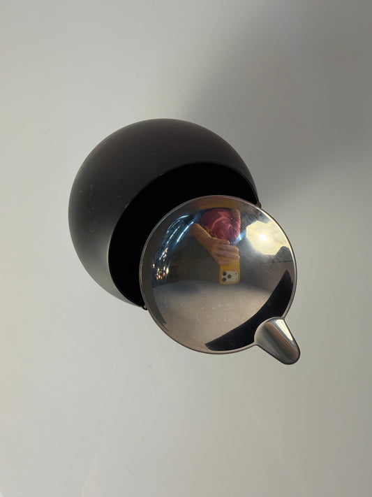 Kugelaschenbecher Chrom-Schwarz von Quist