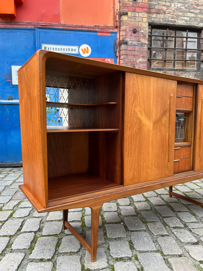 Buffet haut vintage avec vitrine en teck du Danemark