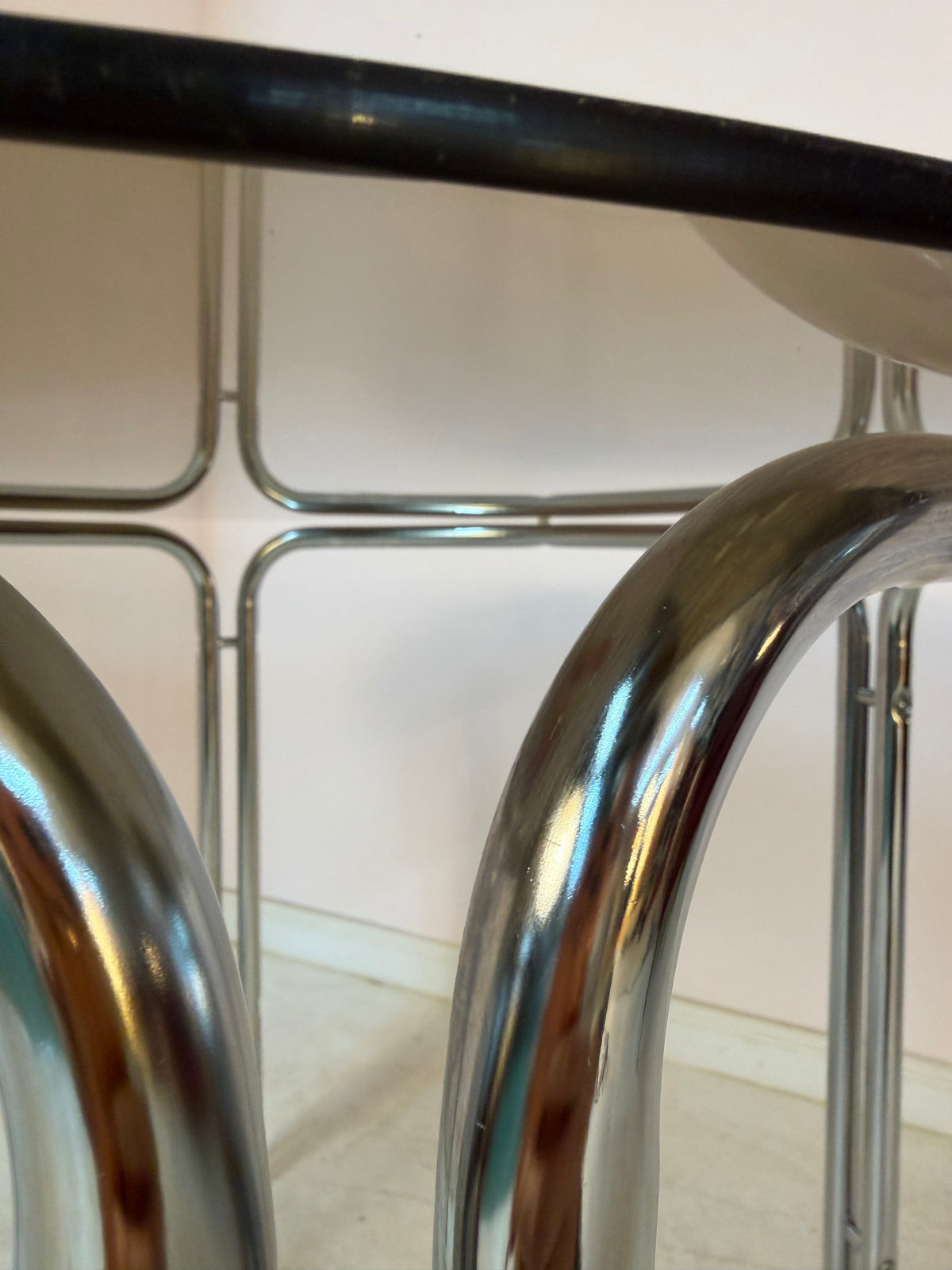 Vintage Esstisch Chrom und Rauchglas, Space Age 70er
