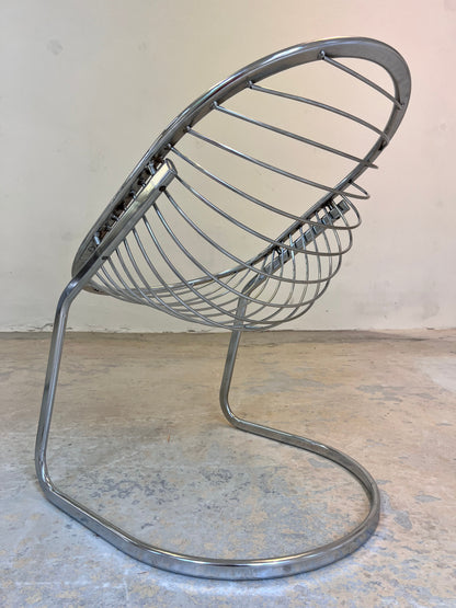 Vintage Freischwinger "Egg Chair" von Gastone Rinaldi mit Fell