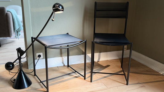 Vintage Spaghetti Stuhl mit Fußhocker und "Calder" Tischlampe von Alias