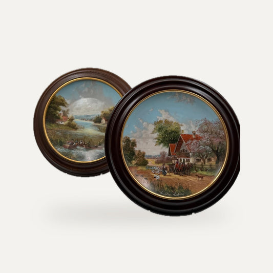 Sammelteller Set von 2 Lückels idyllisches Dorfleben von Christian Lückel für Seltmann Weiden mit Van Hygan un | studio