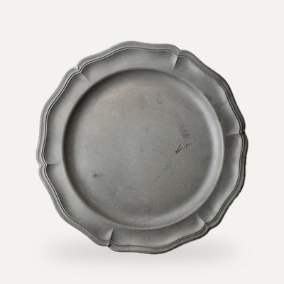 Vintage Pewter Wall Plate with Ribbed Rim, Silver-Gray Patina, Decoration