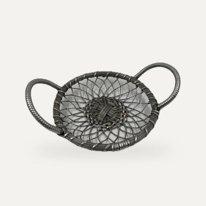 Vintage Drahtkorb aus Metall mit 2 Henkeln im Industrial-Stil | studio