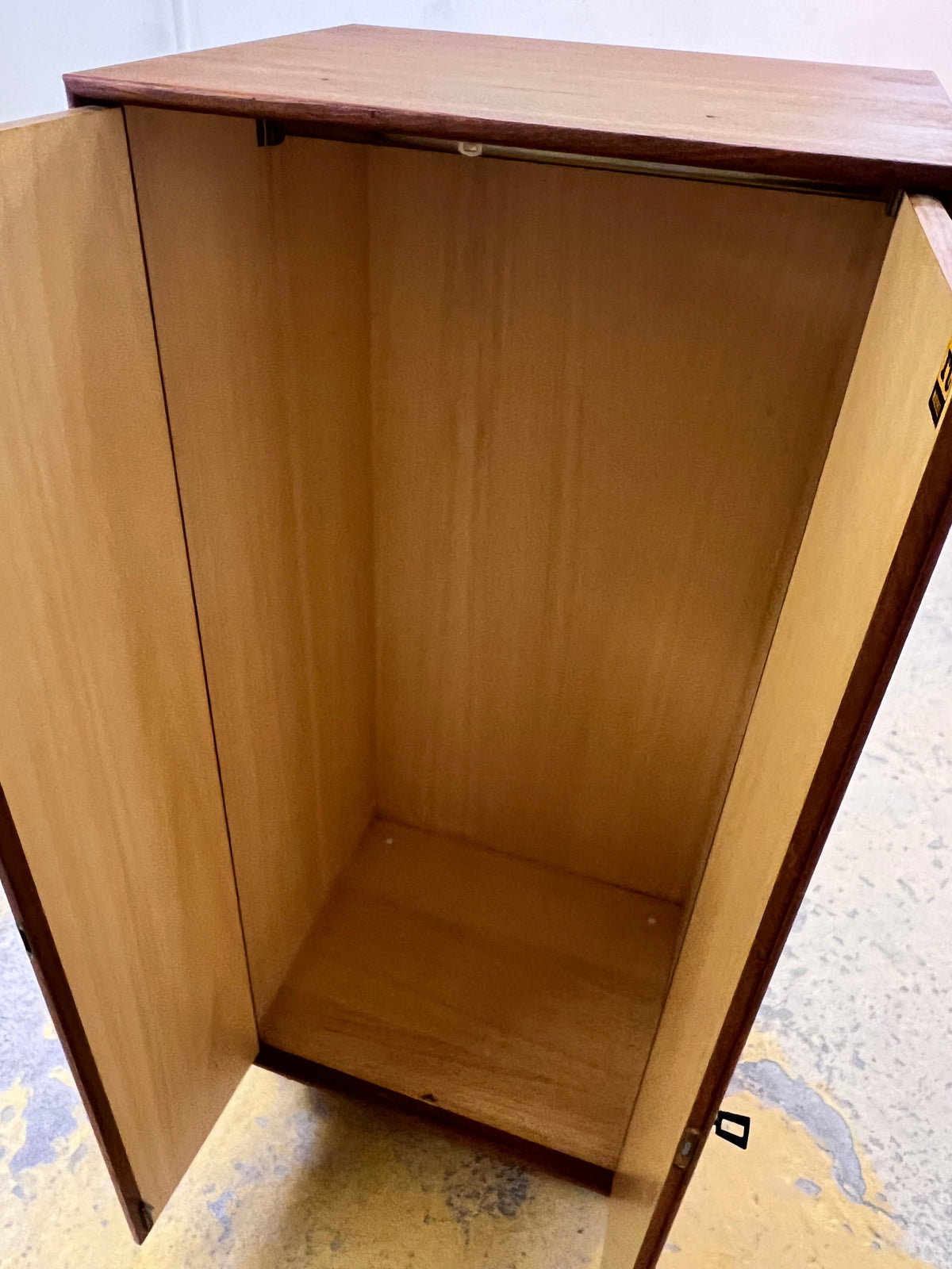 Vintage Kleiderschrank Typ 2994 von rt Möbel aus Teak