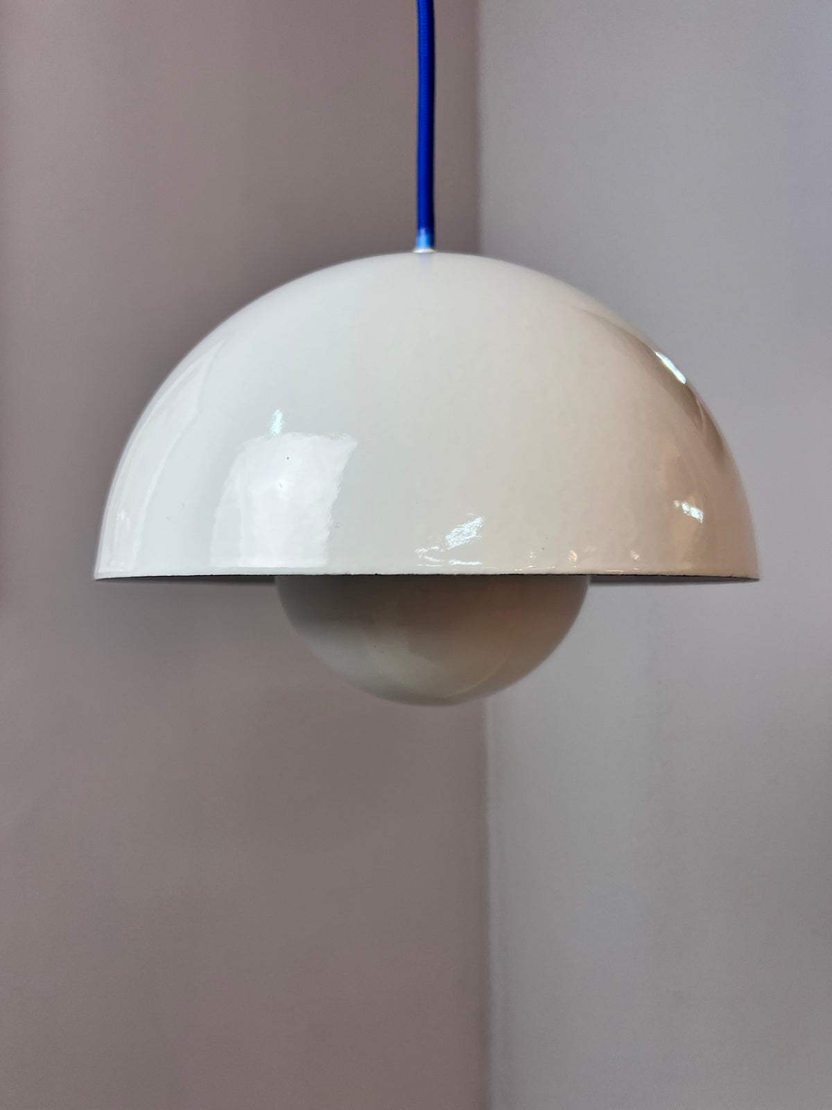 Vintage Hängelampe Flowerpot weiß von Verner Panton für Louis Poulsen