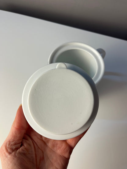 Vintage Teekanne "Geometry 1" von Verner Panton für Menu dunkelblau weiß