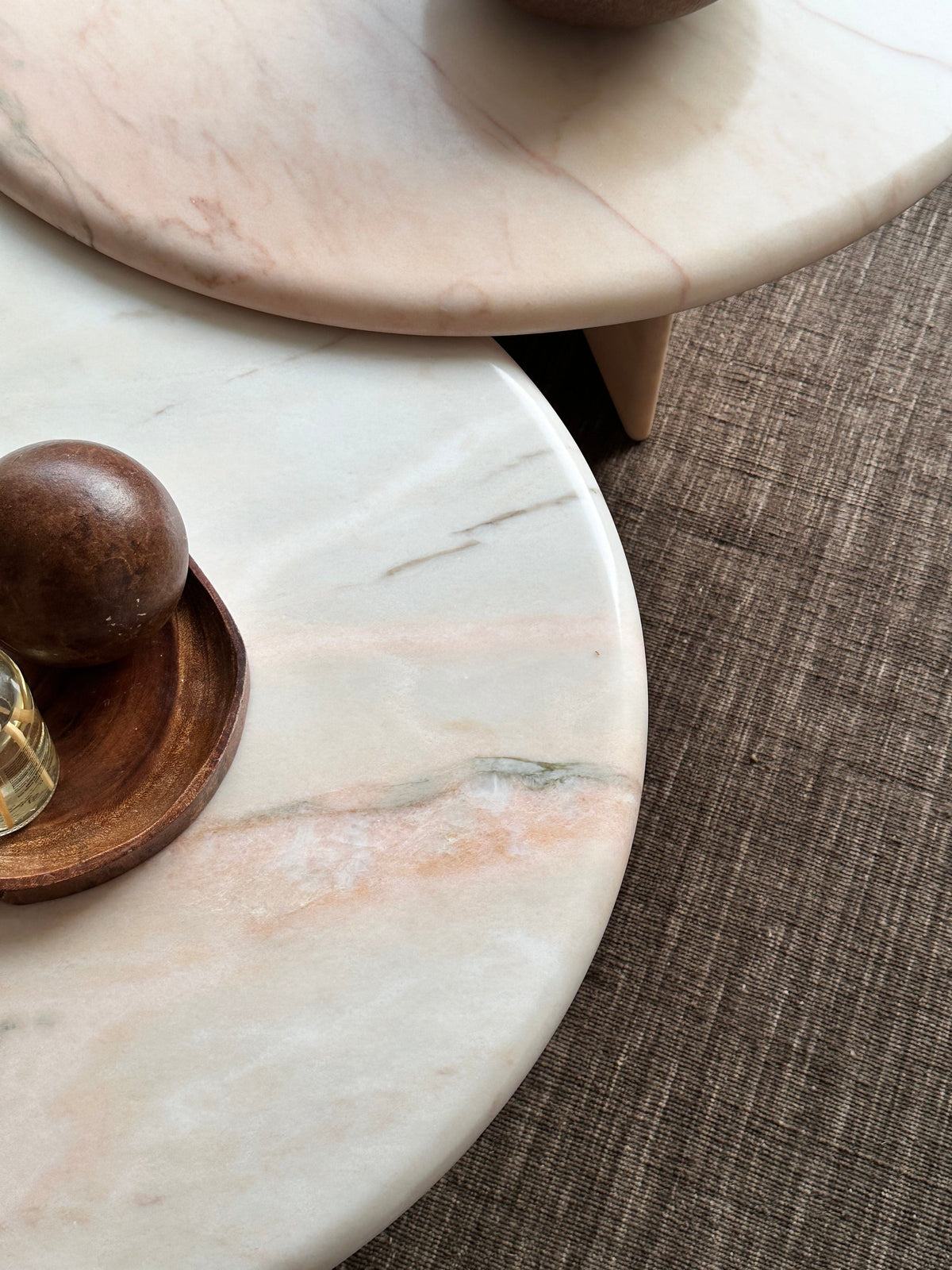 Vintage side table pink Portogallo marble round set of 2