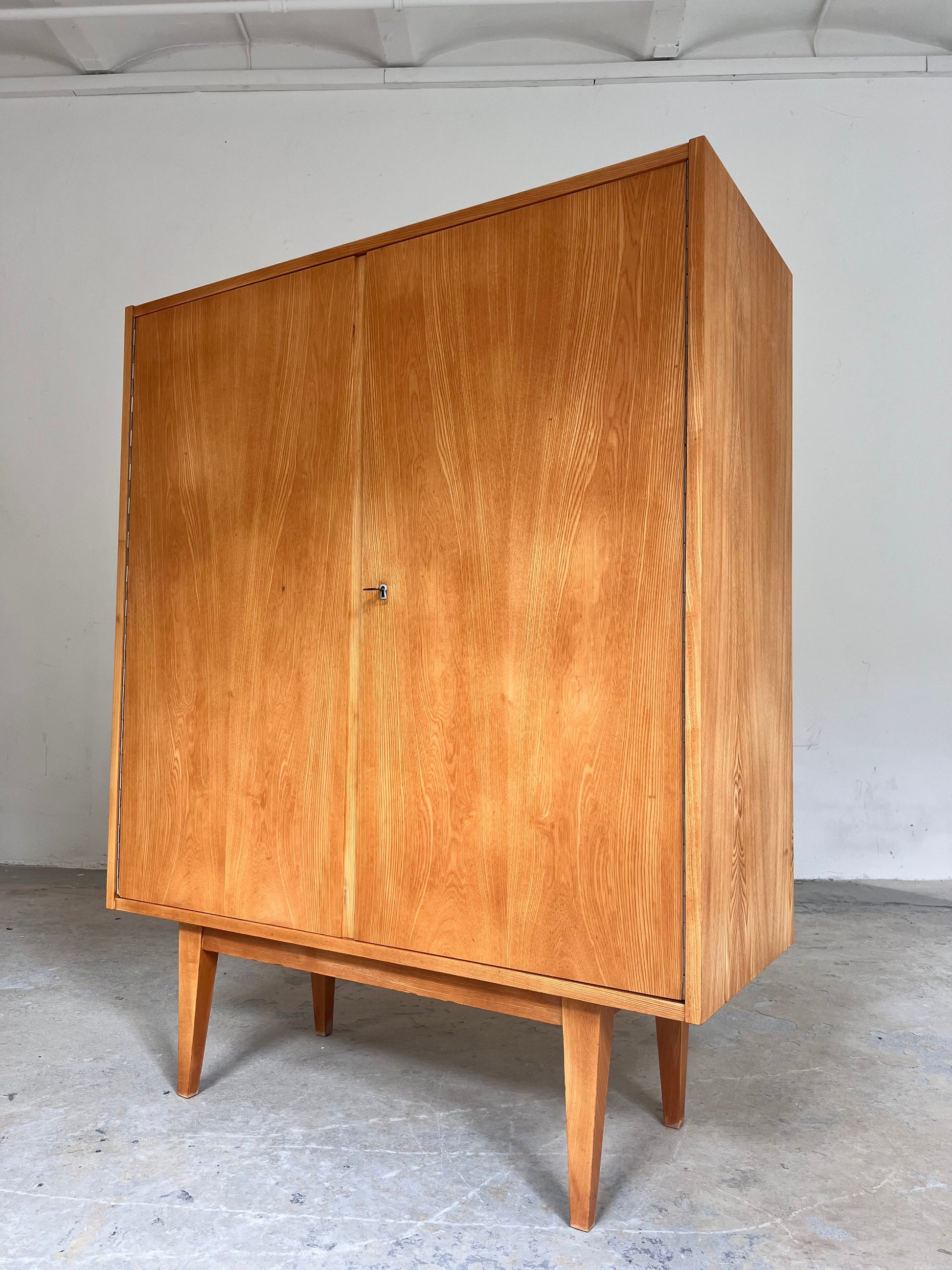 Vintage Schrank Typ 602/B Esche von Franz Ehrlich für Hellerau