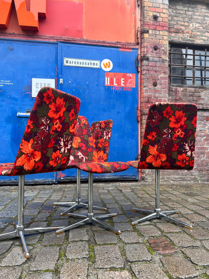 4x Drehstuhl rot floral von EKA Wohnmöbel