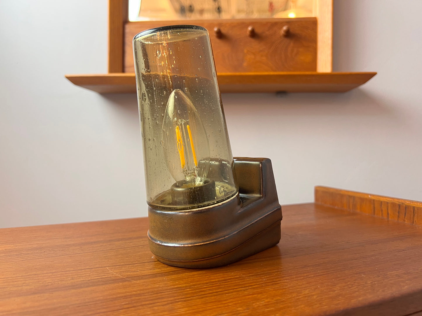 Wandlampe Modell 6080 Rauchglas von Sigvard Bernadotte für Ifö