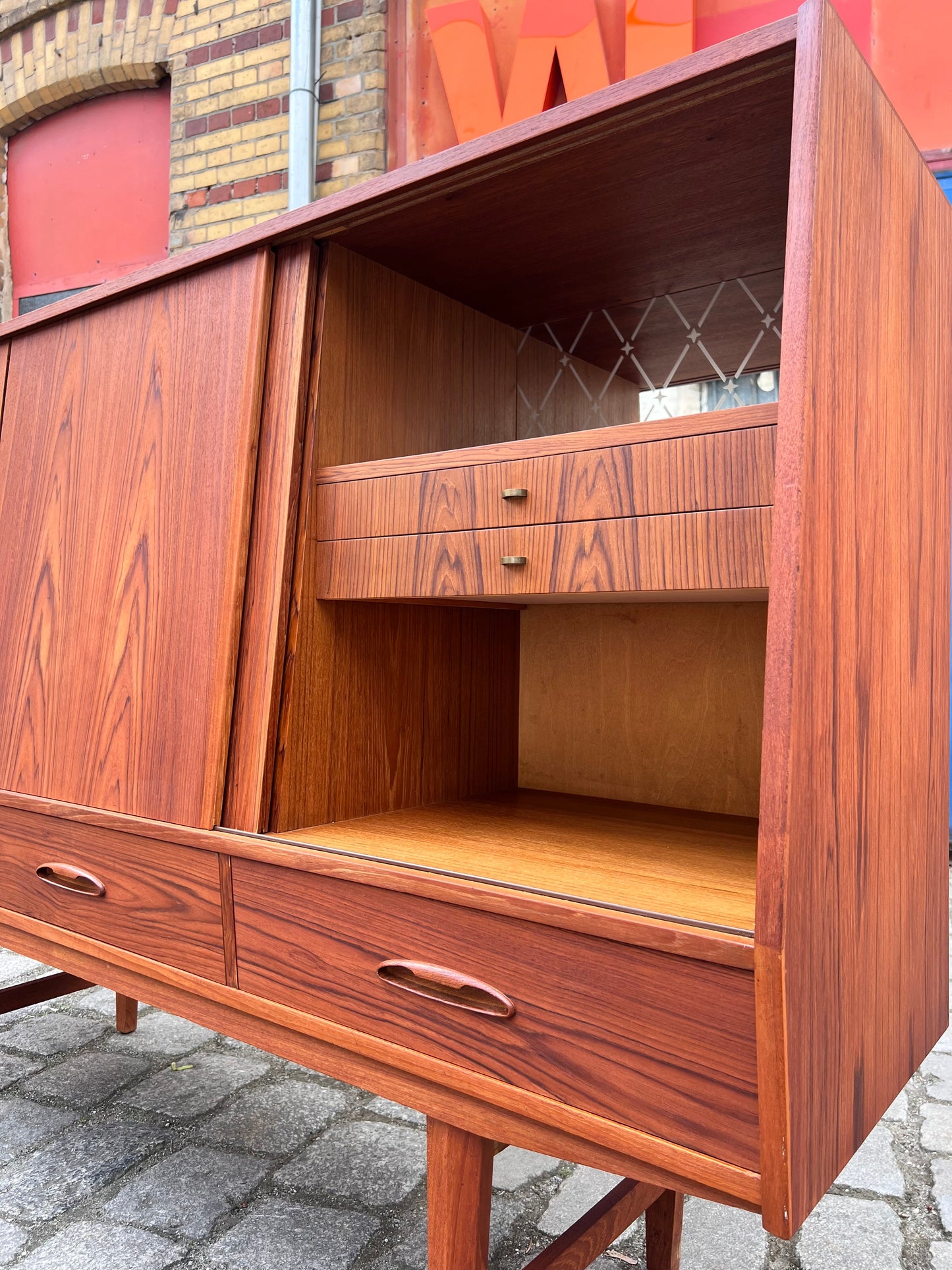 Buffet haut vintage en teck du Danemark