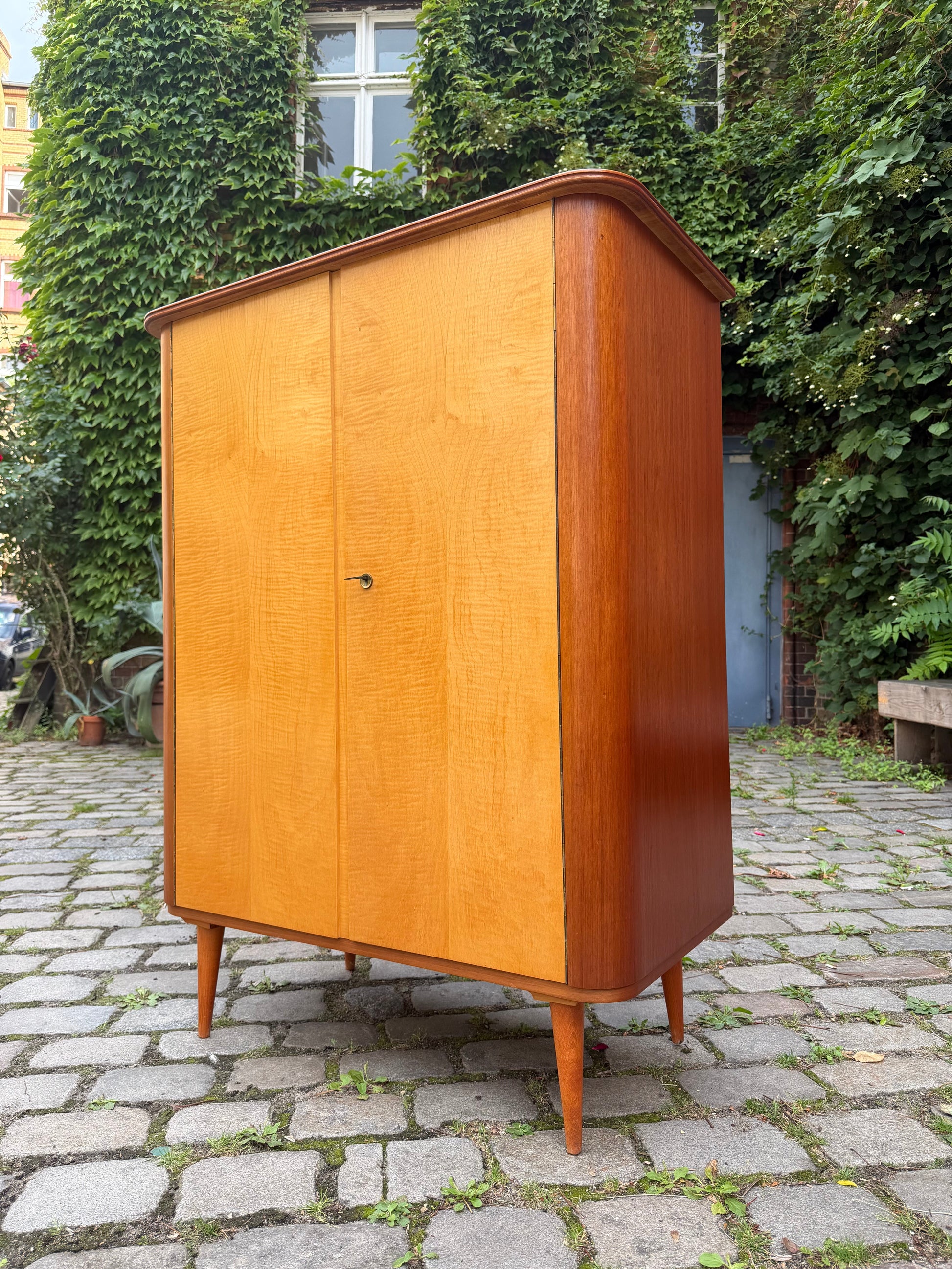 Vintage Wäscheschrank Ahorn und Nussbaum, Mid-Century Deutschland