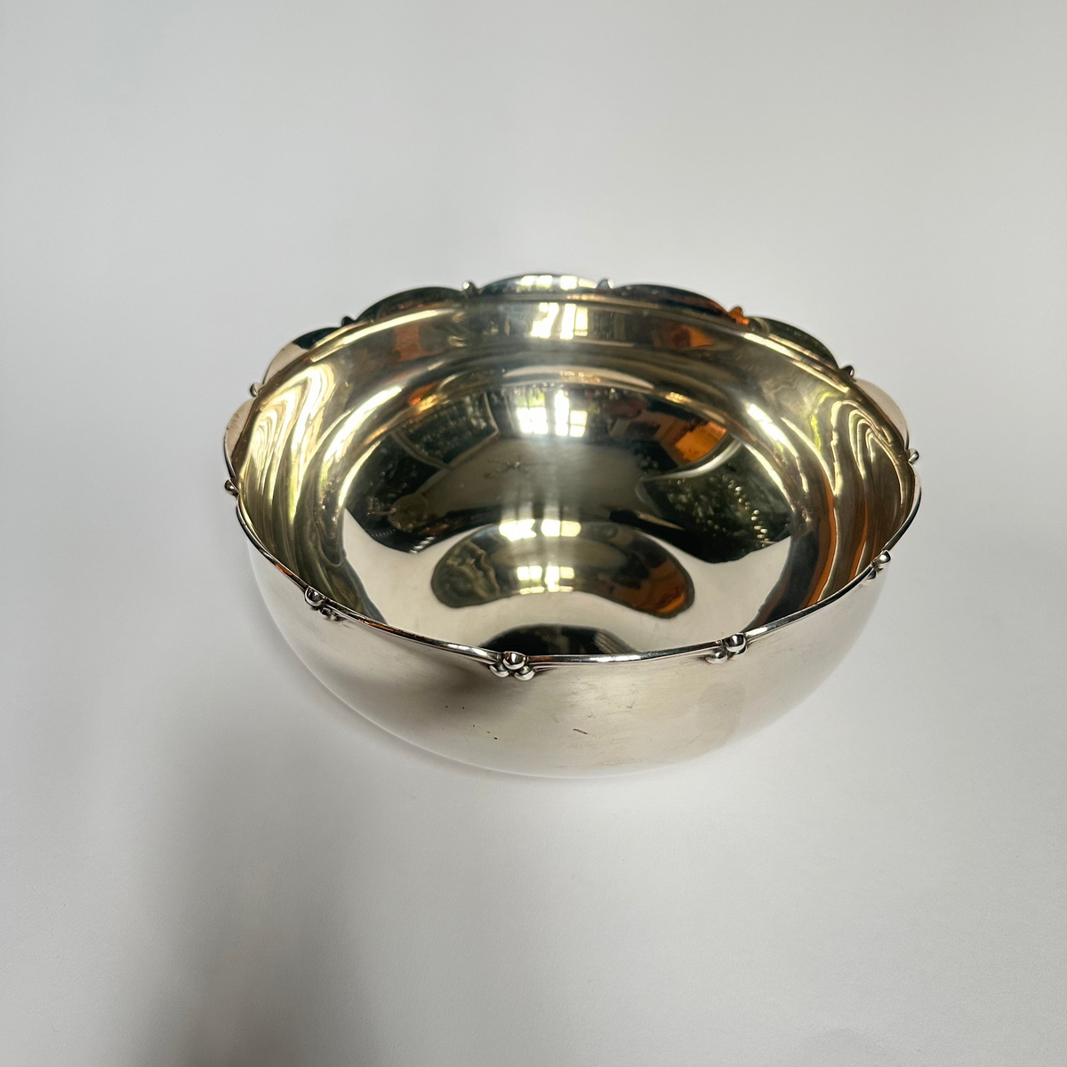 Vintage Schale Modell 1234A von Tiffany & Co. florales Bordrelief Sterling Silber ca. 1930