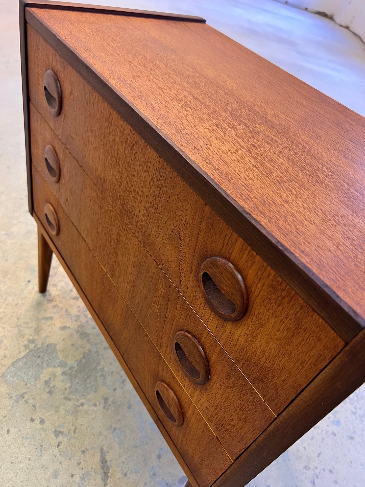 Vintage Kommode Teak aus Dänemark, 3 Schublade, braun refurbished