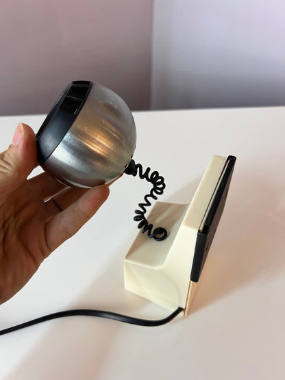 Tischlampe weiß silber mit Kugelkopf von Osram