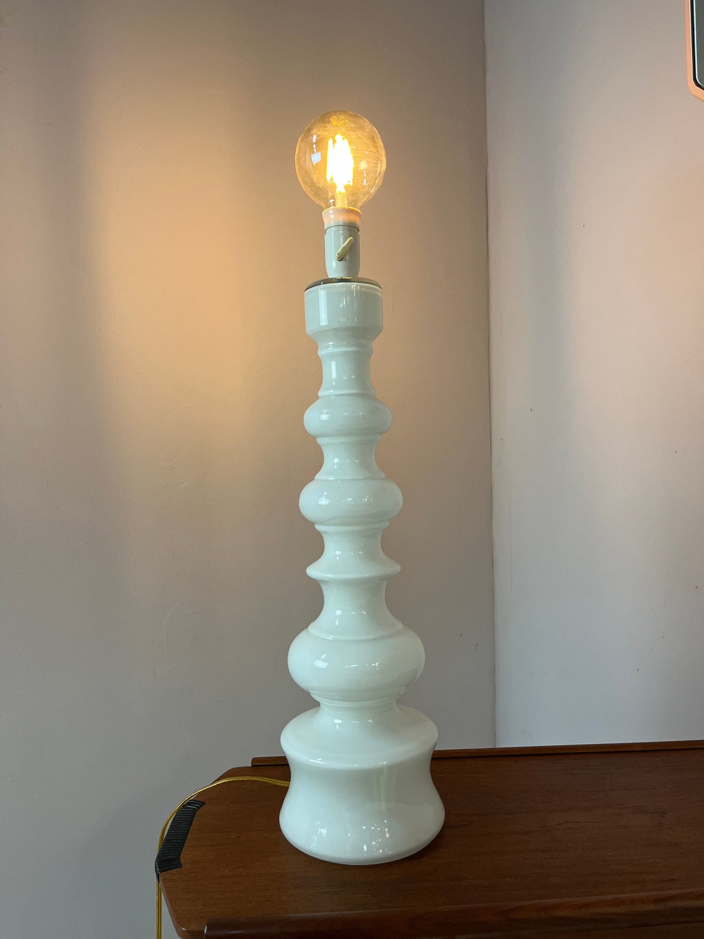 Tischlampe weiß Glas aus Dänemark