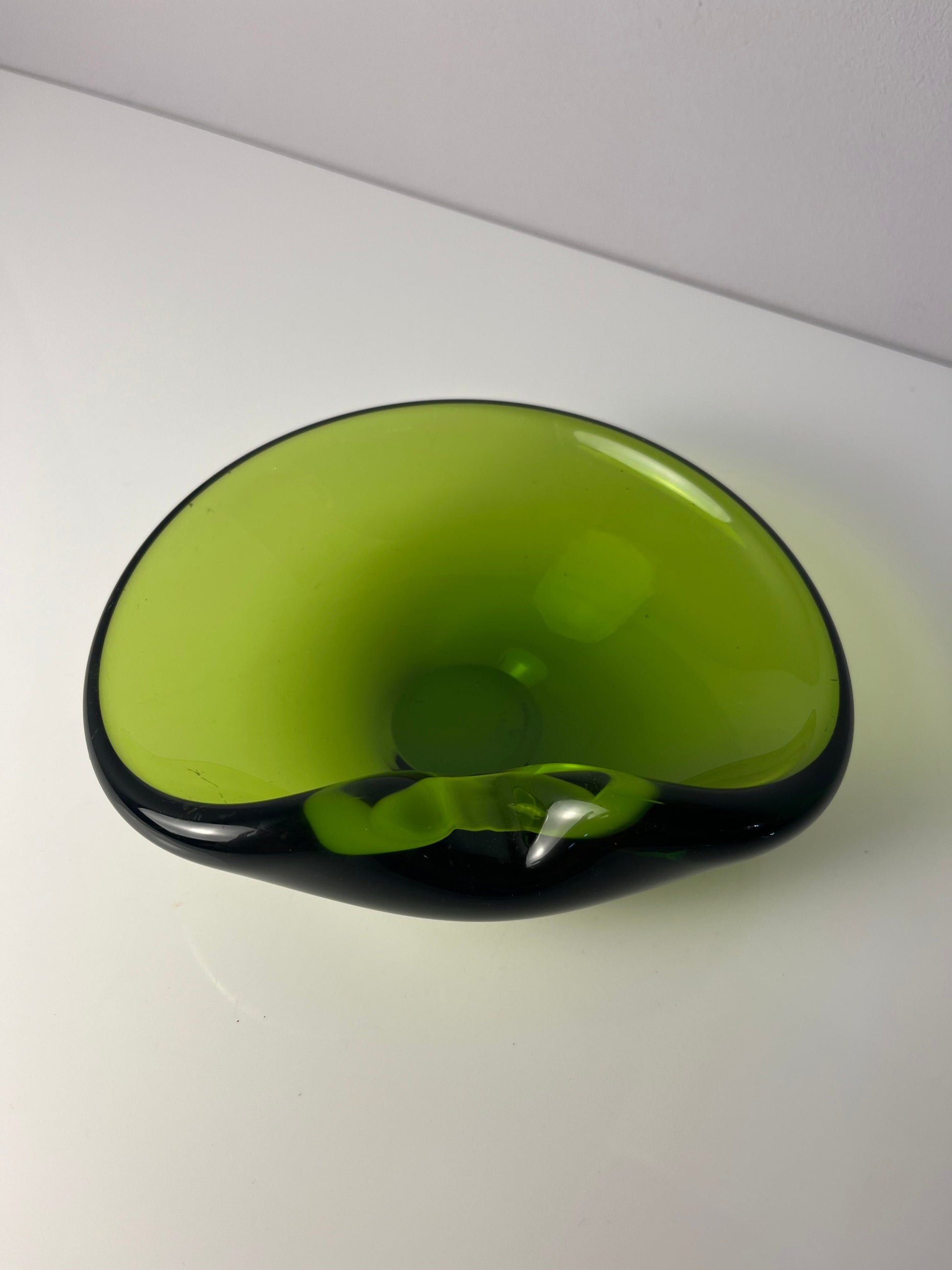 Vintage Aschenbecher grün Glas von Holmegaard