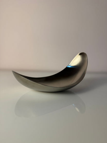 Servierschale Leaf medium von Helle Damkjær für Georg Jensen