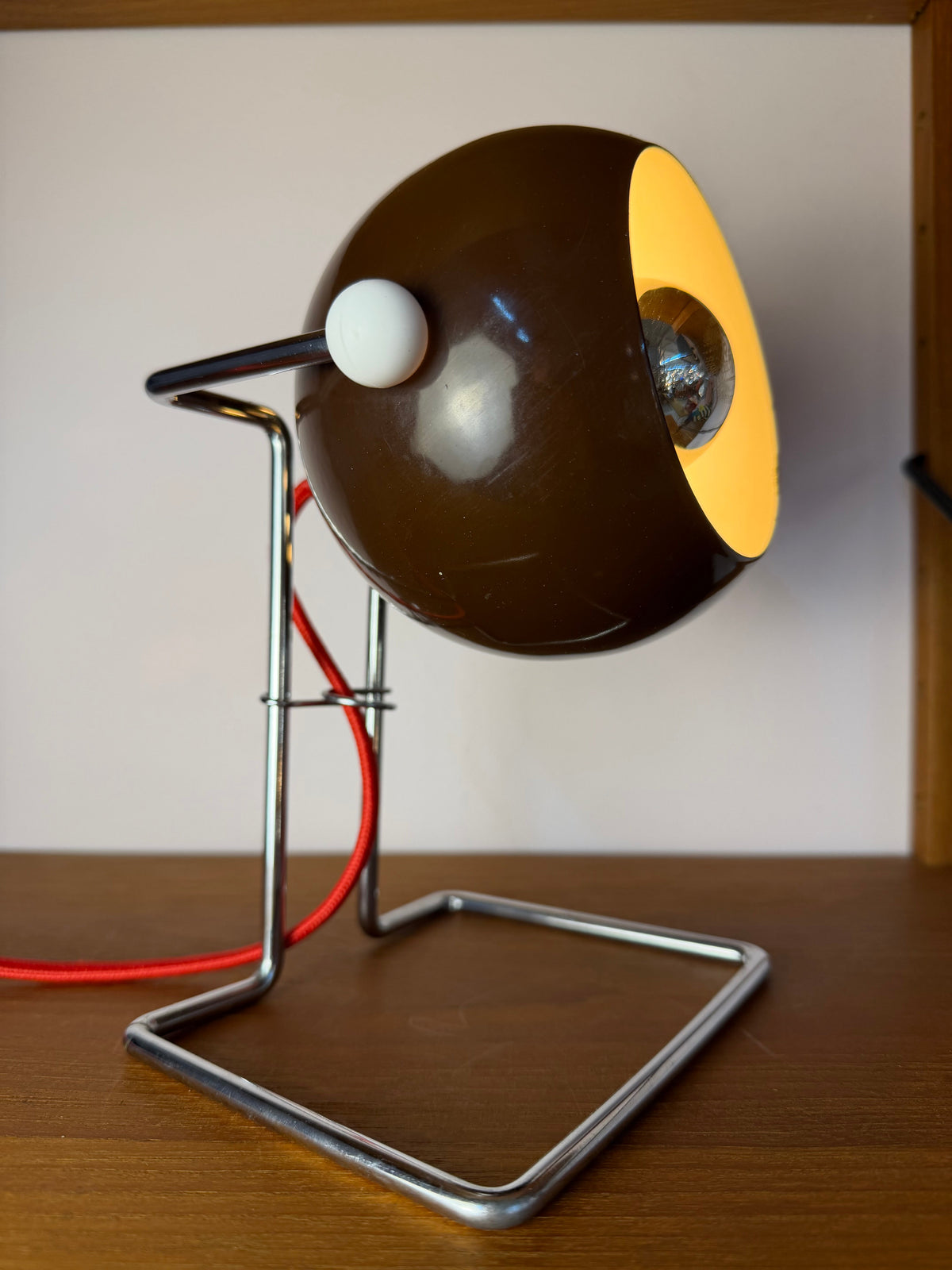 Vintage Kugel-Tischlampe aus Dänemark, Metall in Braun und Silber