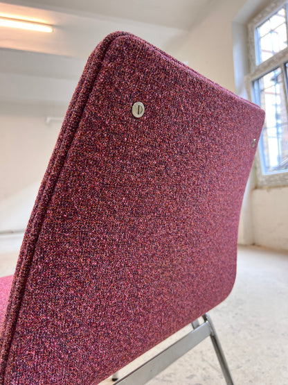Vintage Sessel Lufthavnsstol von Anden Arkitekt für Duba Møbelindustri brombeer-pink Chrom