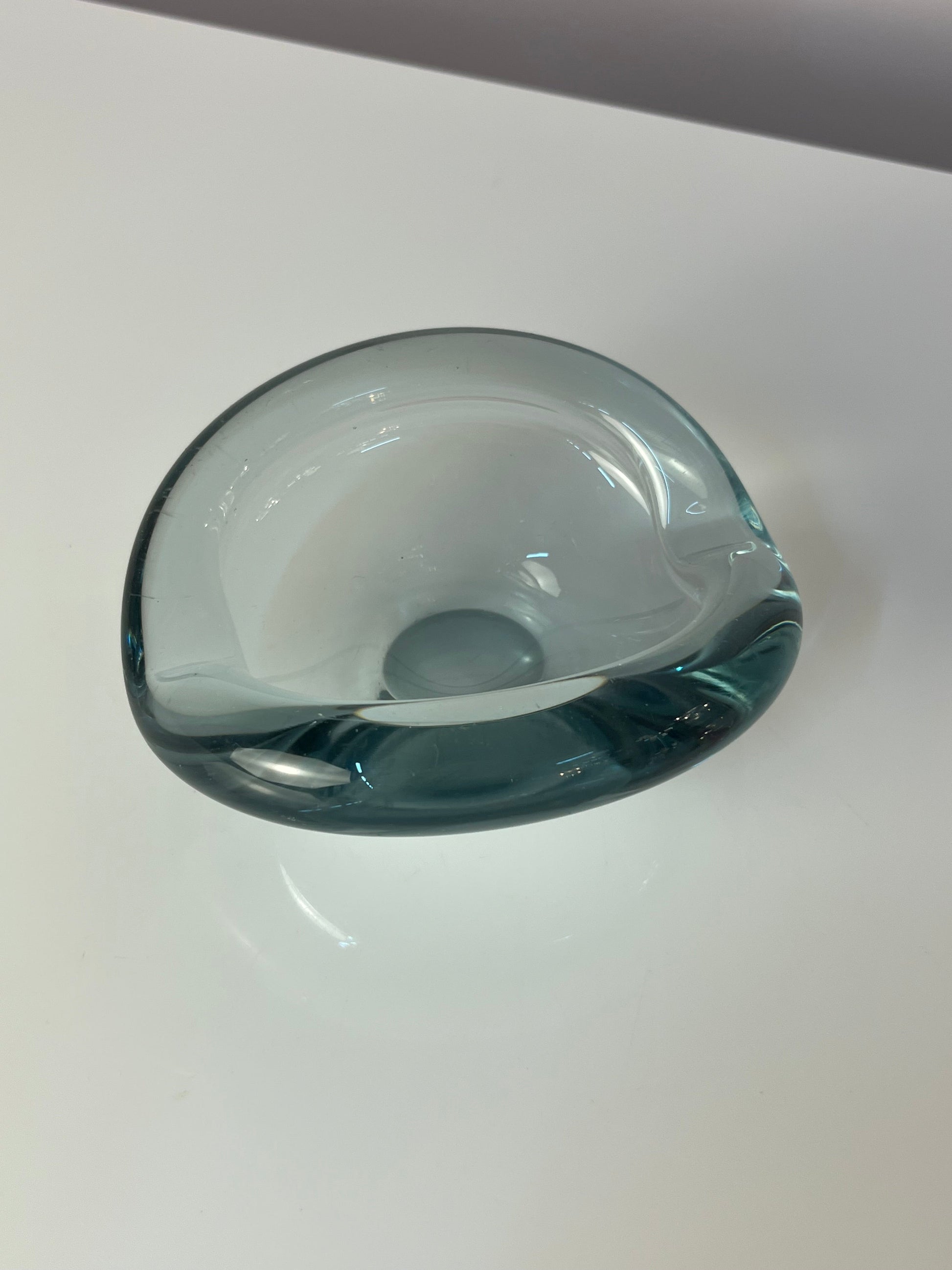 Vintage Aschenbecher von Per Lütken für Holmegaard hellblaues Glas