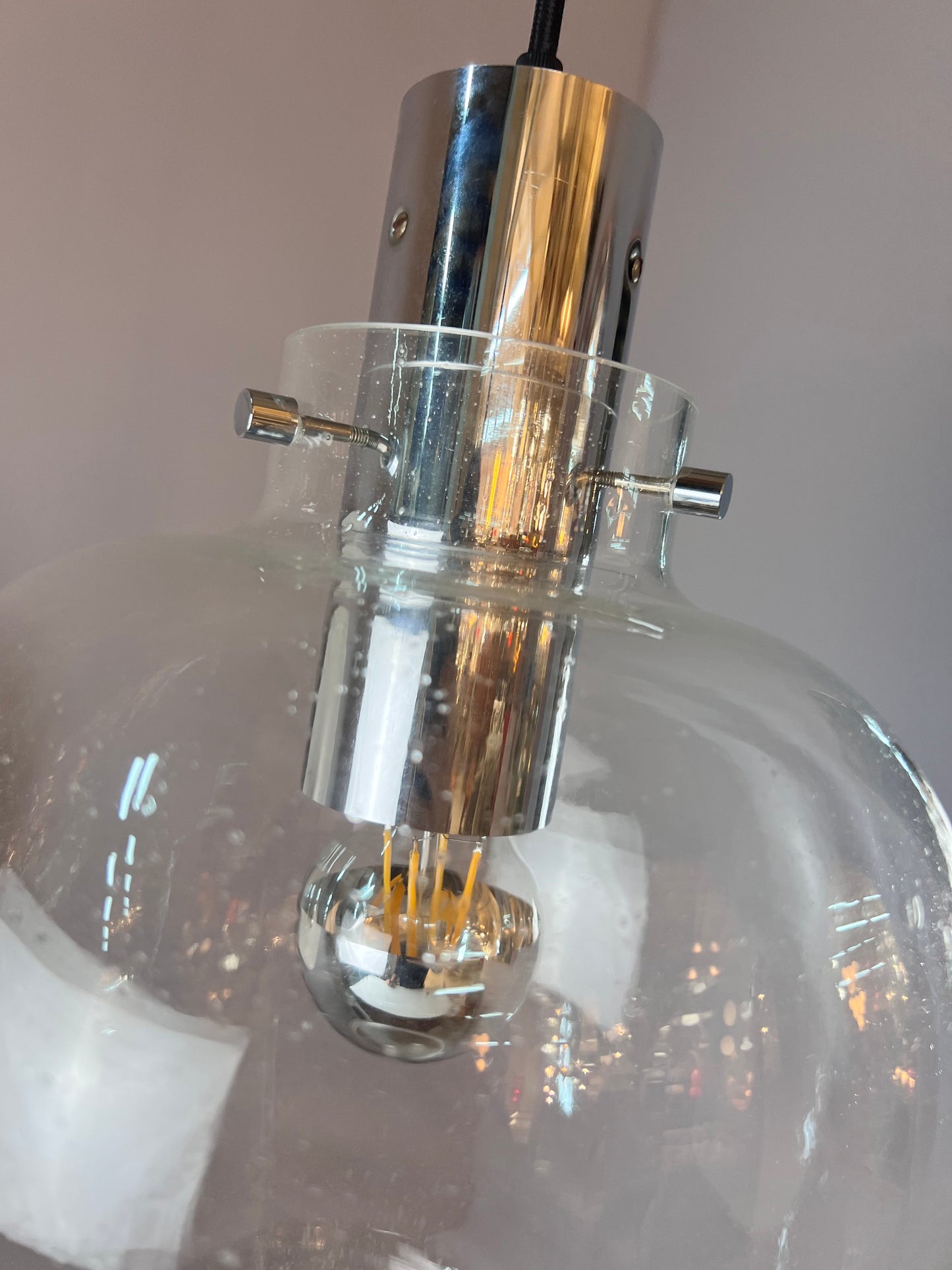 Vintage Hängelampe Glas Chrom von Glashütte Limburg