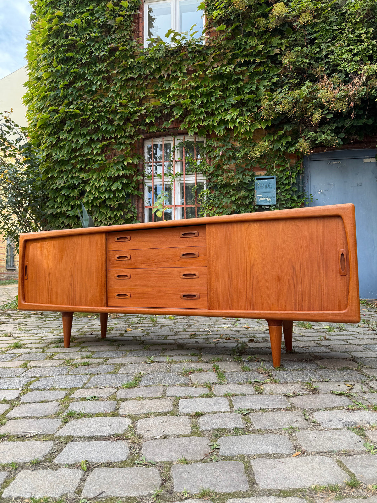 Sideboard Teak von H.P. Hansen, 220 cm