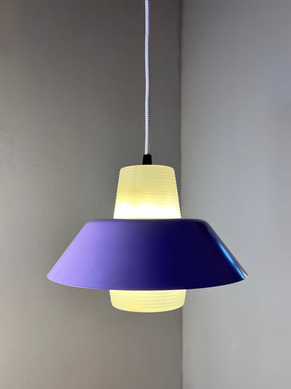 Vintage Hängelampe lila weiß aus Dänemark, E27, refurbished