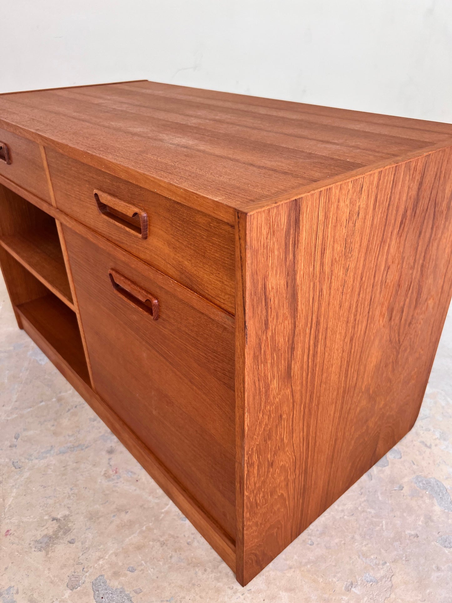 Vintage Barschrank Teak mit Minibar, Dänemark