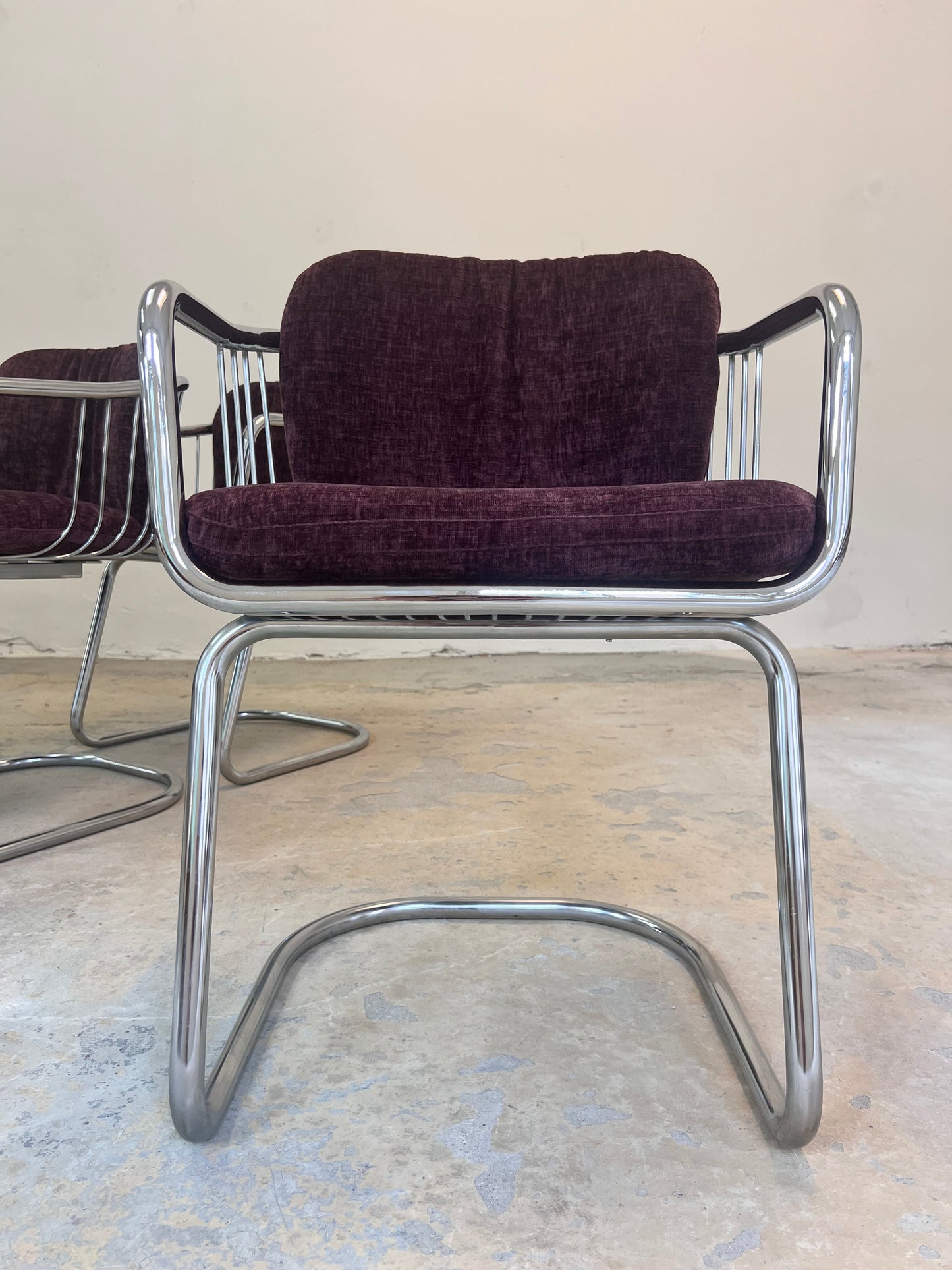 Vintage Freischwinger von Gastone Rinaldi, Chrom mit neuem lila Polster