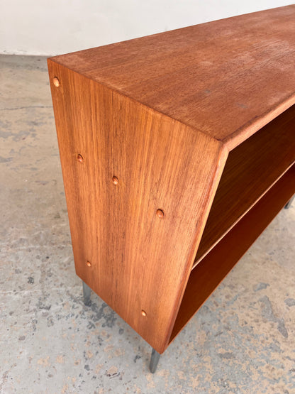 Vintage Teak Regal mit neuen Chromfüßen von Søborg Møbelfabrik