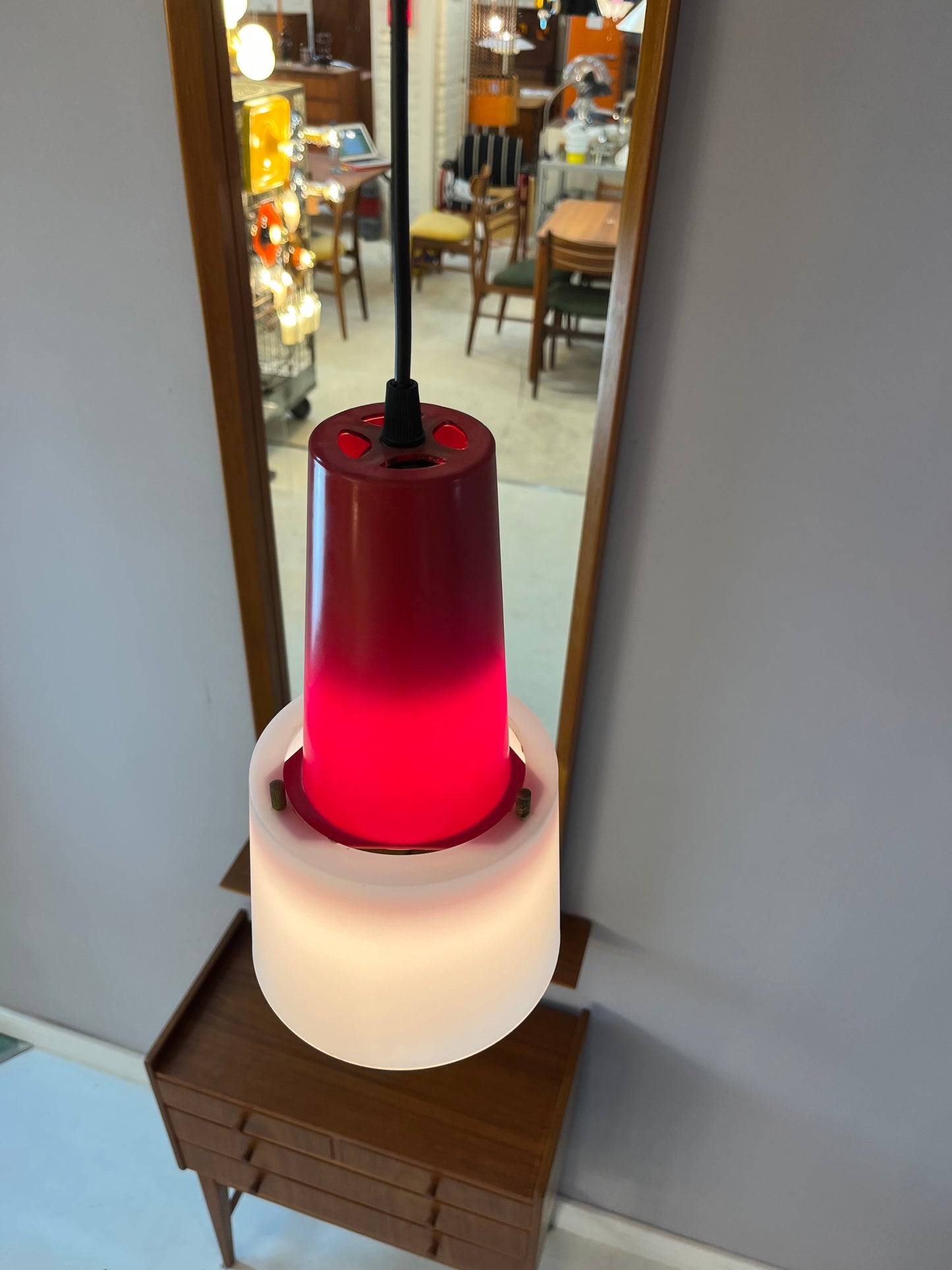 Vintage kitchen lamp red white plastic by Philips Holland