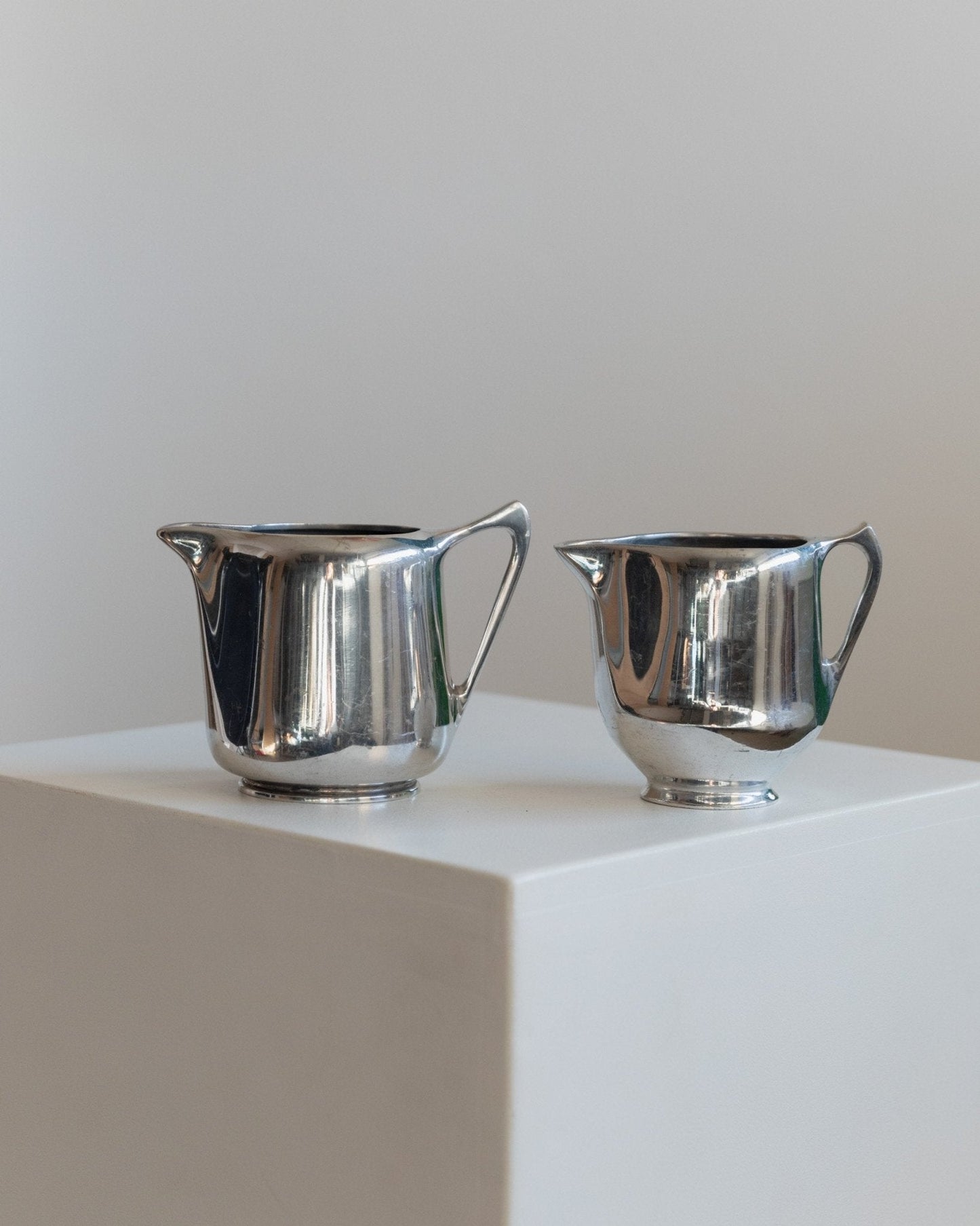 Vintage Krug Set von 2 von Newmaid Picquot Ware