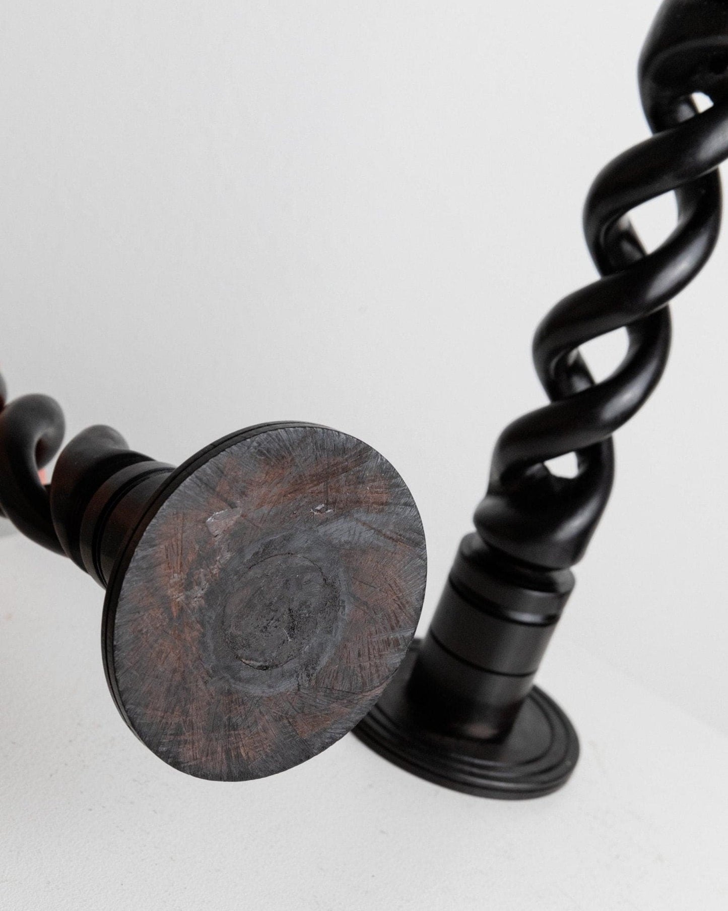 Vintage Kerzenhalter Dunkles Holz Italien 1970er Boho-Stil Set von 2