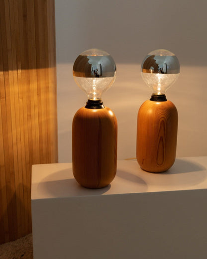 Lampe de table vintage Domus en bois avec abat-jour, milieu du siècle, années 1960, lot de 2