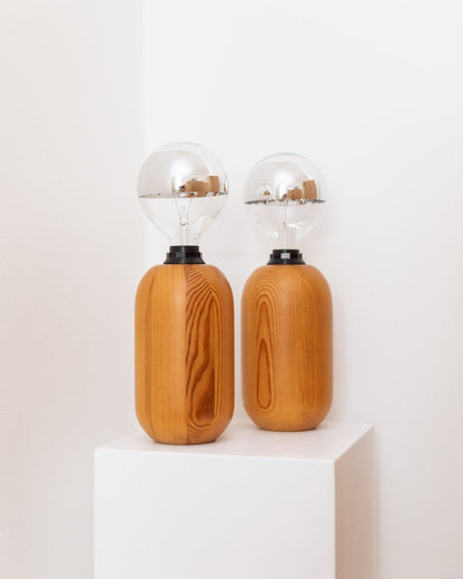 Lampe de table vintage Domus en bois avec abat-jour, milieu du siècle, années 1960, lot de 2