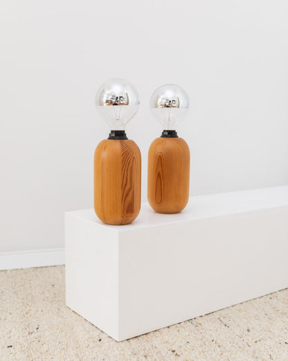 Lampe de table vintage Domus en bois avec abat-jour, milieu du siècle, années 1960, lot de 2