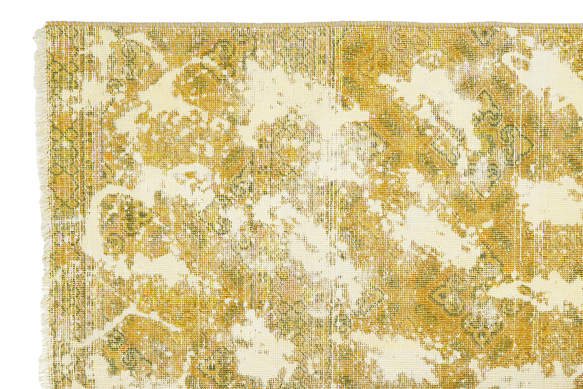 Vintage Carpet 188x134cm Colorful Nature-Inspired Motifs