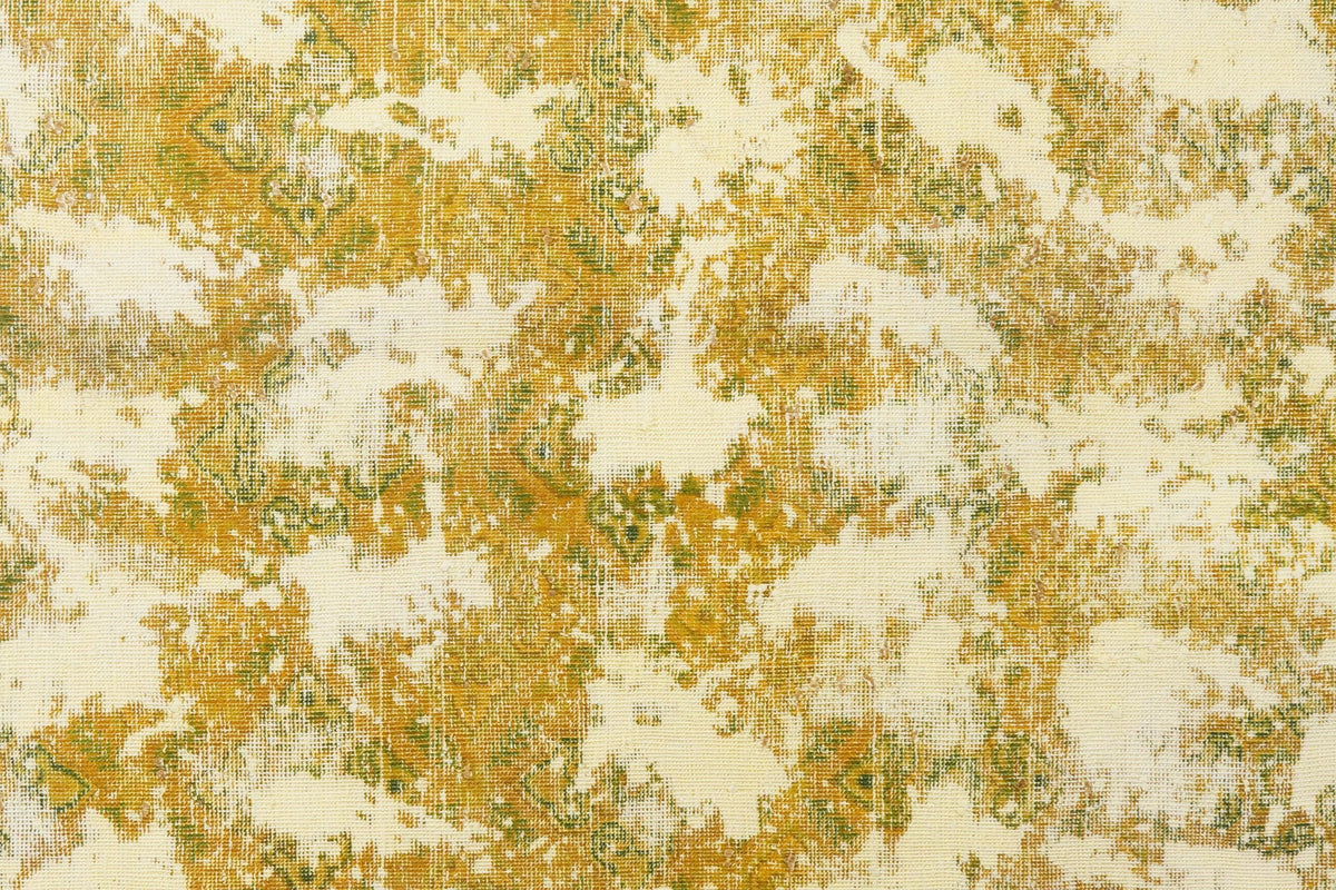 Vintage Carpet 188x134cm Colorful Nature-Inspired Motifs