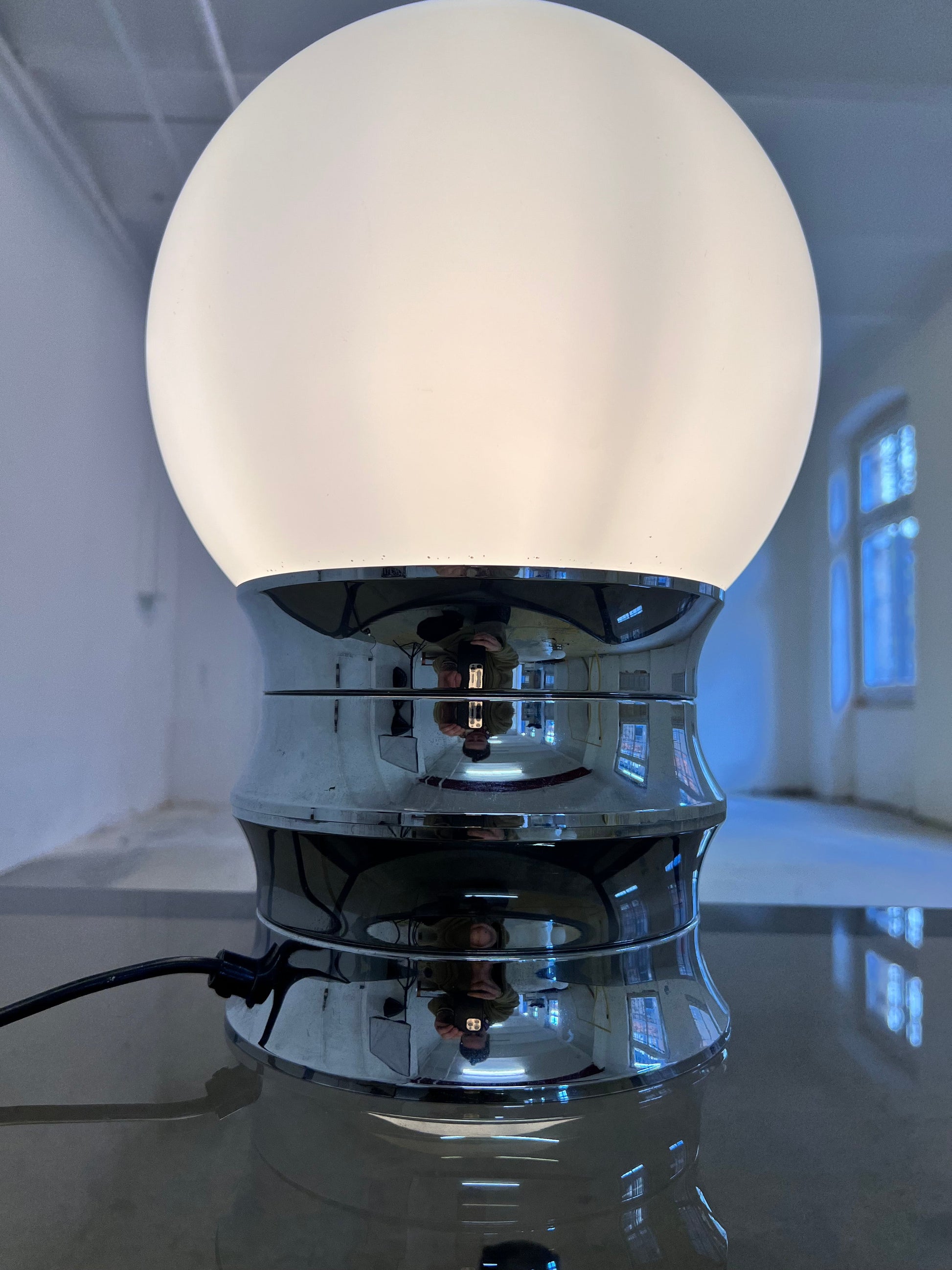 Vintage Tischlampe von VEB NARVA für Leuchtenbau Lengefeld Chrom Opalglas