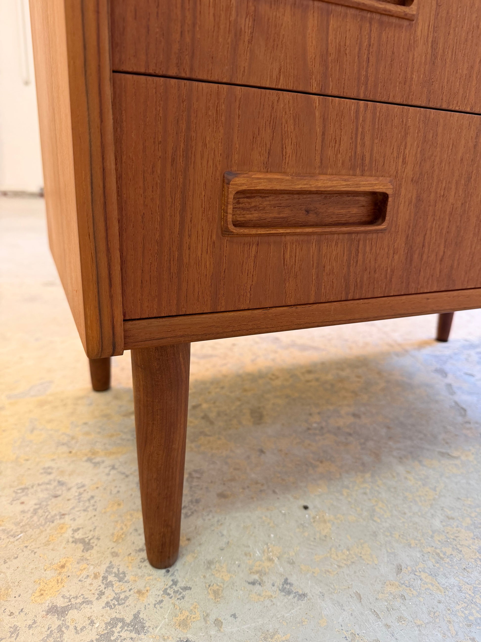 Vintage Kommode aus Teak, Dänemark, 7 Schubladen